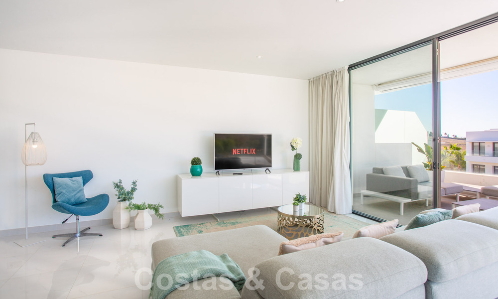 Appartement moderne de 3 chambres à coucher avec terrasses spacieuses à vendre sur le nouveau Golden Mile entre Marbella et Estepona 62495