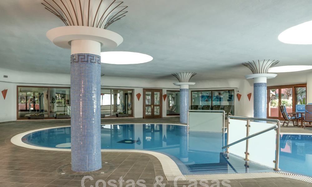 Appartement moderne rénové dans un complexe balnéaire exclusif sur le nouveau Golden Mile entre Marbella et Estepona 62613
