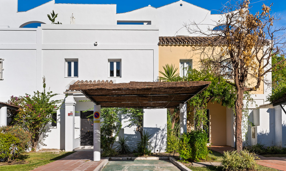 Maison élégamment rénovée à vendre, adjacente au terrain de golf de La Quinta à Benahavis - Marbella 62830