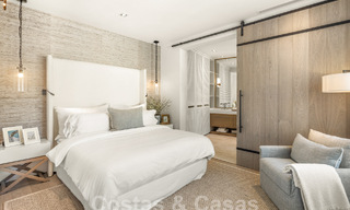 Villa de luxe sophistiquée avec vue panoramique sur la mer à vendre à Nueva Andalucia, Marbella 62777 