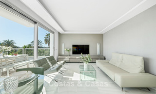Penthouse moderne près de la mer avec 3 chambres à vendre dans un complexe contemporain à San Pedro, Marbella 63636 
