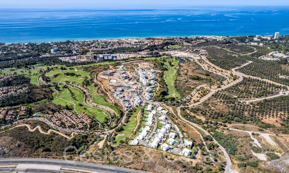 Nouveaux appartements de prestige à vendre en bord de terrain de golf, avec vue sur la mer et le terrain de golf, à l'est de Marbella. 64725