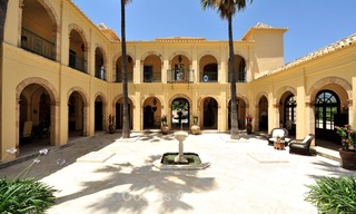 Villa - demeure de campagne à vendre, entre Marbella et Estepona 898 
