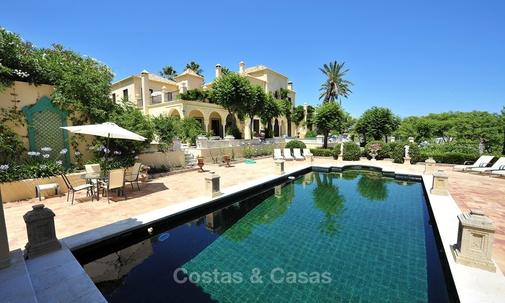 Villa - demeure de campagne à vendre, entre Marbella et Estepona 913