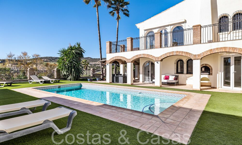 Villa andalouse à vendre dans un resort de golf, à quelques minutes du centre d'Estepona 65663