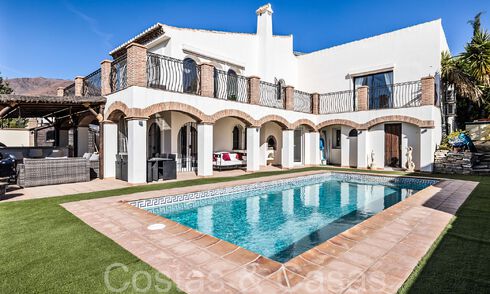 Villa andalouse à vendre dans un resort de golf, à quelques minutes du centre d'Estepona 65666