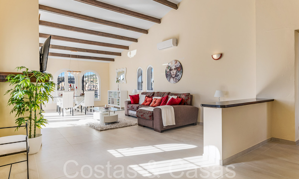 Villa andalouse à vendre dans un resort de golf, à quelques minutes du centre d'Estepona 65678