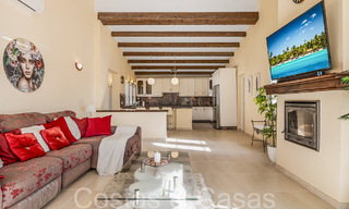 Villa andalouse à vendre dans un resort de golf, à quelques minutes du centre d'Estepona 65685 