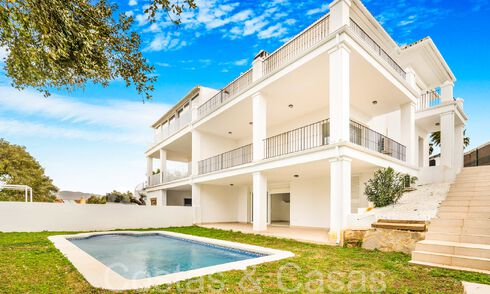 Fantastique villa jumelée avec vue à 360° à vendre dans une urbanisation fermée à l'est de Marbella 66783