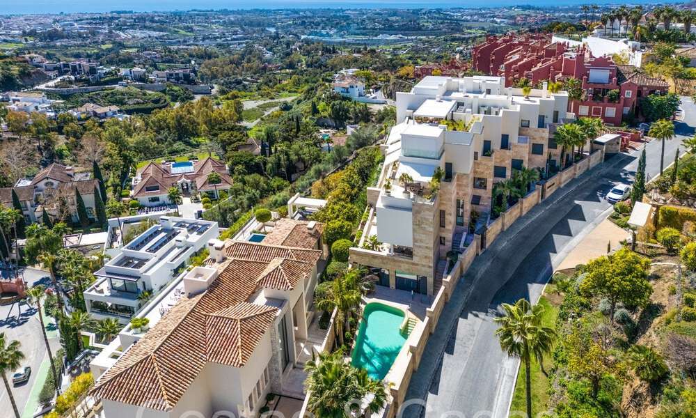 Luxueux appartement duplex avec vue panoramique sur la mer à vendre à Benahavis - Marbella 67359