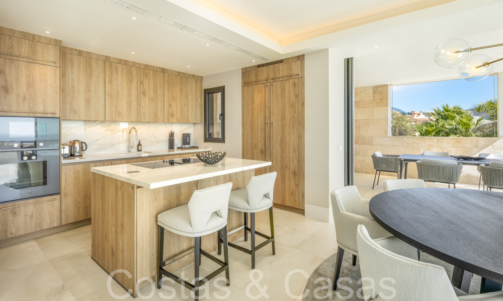 Luxueux appartement duplex avec vue panoramique sur la mer à vendre à Benahavis - Marbella 67365