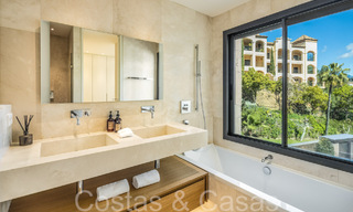 Luxueux appartement duplex avec vue panoramique sur la mer à vendre à Benahavis - Marbella 67371 