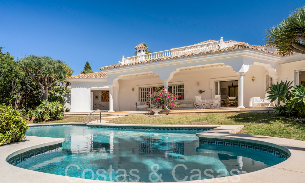 Villa de luxe au charme andalou à vendre dans une urbanisation privilégiée à proximité des terrains de golf de Marbella - Benahavis 67606