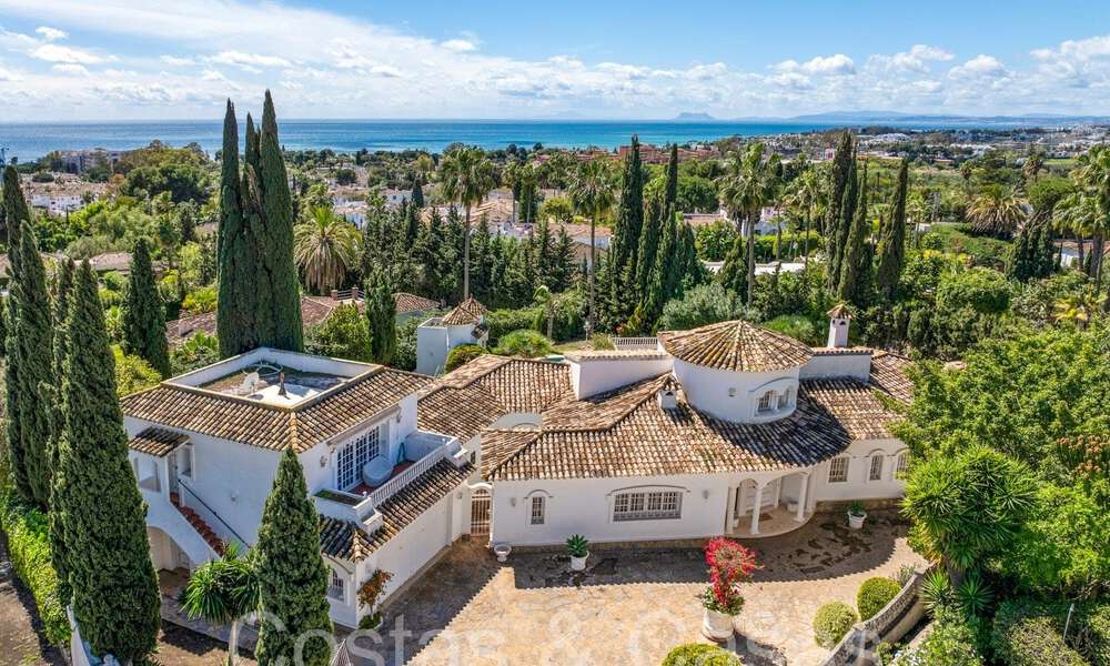Villa de luxe au charme andalou à vendre dans une urbanisation privilégiée à proximité des terrains de golf de Marbella - Benahavis 67609