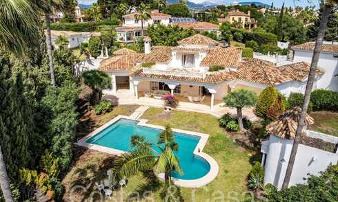 Villa de luxe au charme andalou à vendre dans une urbanisation privilégiée à proximité des terrains de golf de Marbella - Benahavis 67611