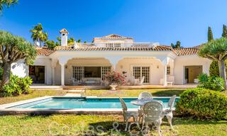 Villa de luxe au charme andalou à vendre dans une urbanisation privilégiée à proximité des terrains de golf de Marbella - Benahavis 67613 