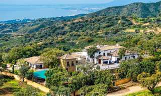 Grand domaine andalou à vendre sur un terrain surélevé de 5 hectares dans les collines de l'est de Marbella 67560 