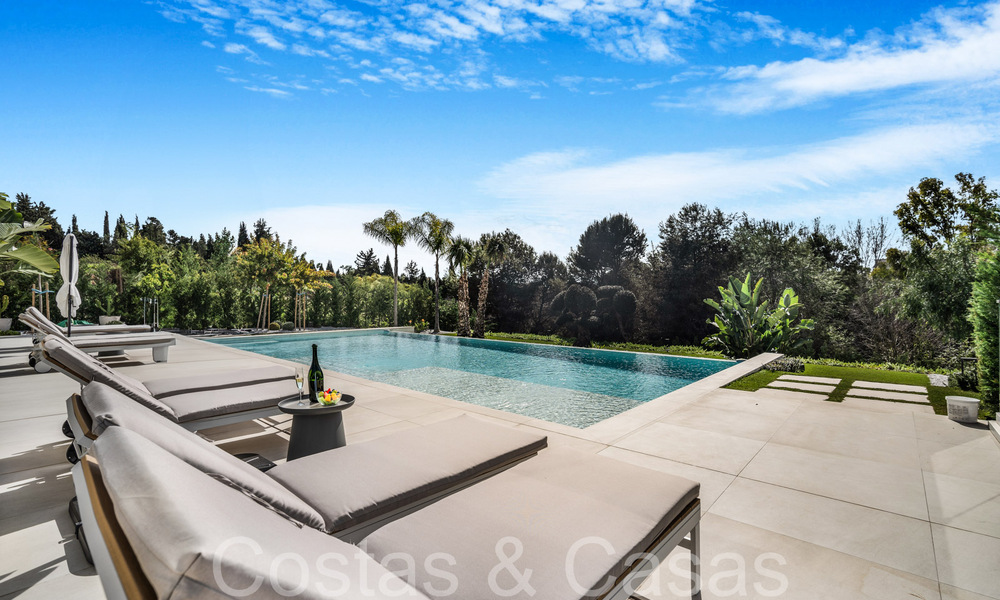 Villa de luxe moderniste à vendre dans un quartier résidentiel exclusif et fermé sur le Golden Mile de Marbella 67630