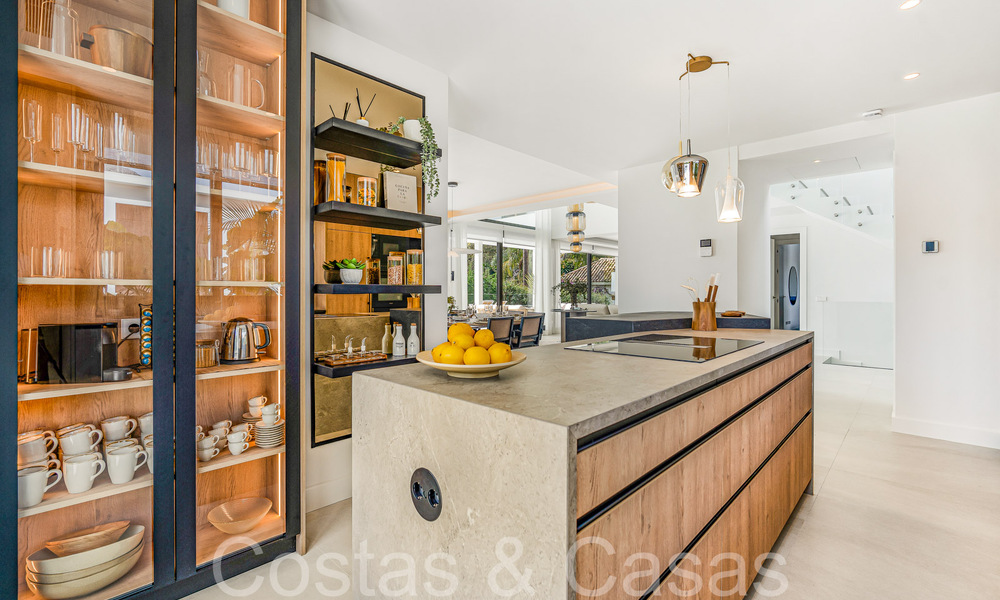 Villa de luxe moderniste à vendre dans un quartier résidentiel exclusif et fermé sur le Golden Mile de Marbella 67674