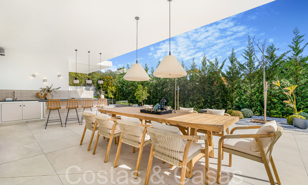 Villa de luxe moderniste à vendre dans un quartier résidentiel exclusif et fermé sur le Golden Mile de Marbella 67684
