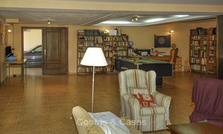 Villa de luxe à vendre sur un complexe de golf dans la zone de Marbella - Benahavis 14093 