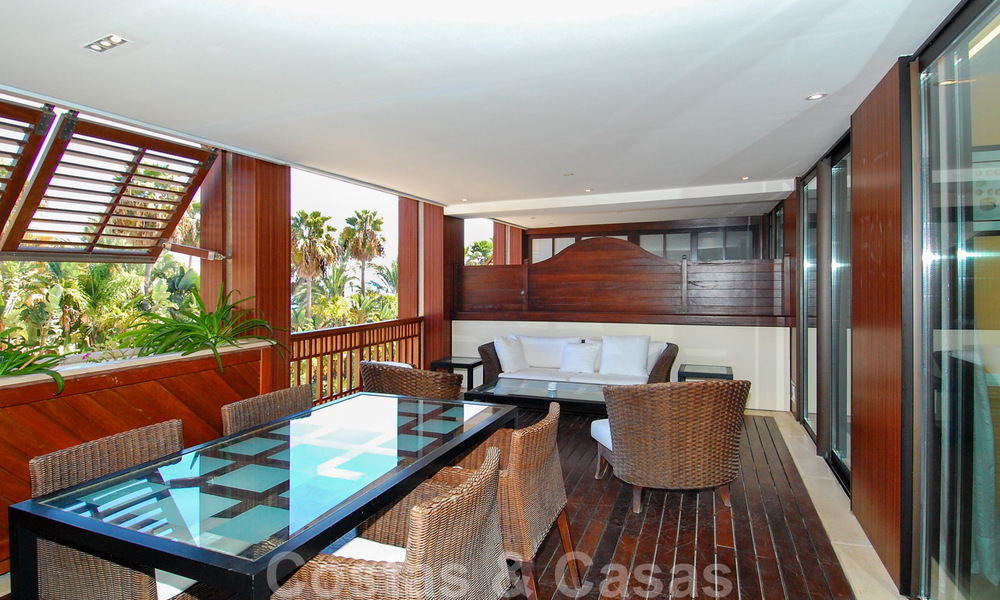 Appartements situé dans un hotel en première ligne de plage à Puerto Banús - Marbella 32073