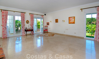 Villa de luxe de style colonial à acheter à l' Est de Marbella 22554 