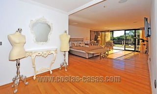 Villa moderne contemporaine en première ligne de plage à vendre à Marbella 5435 
