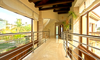 Villa de luxe près de la plage à vendre dans la zone de Los Monteros - Bahía de Marbella, Marbella Est 12