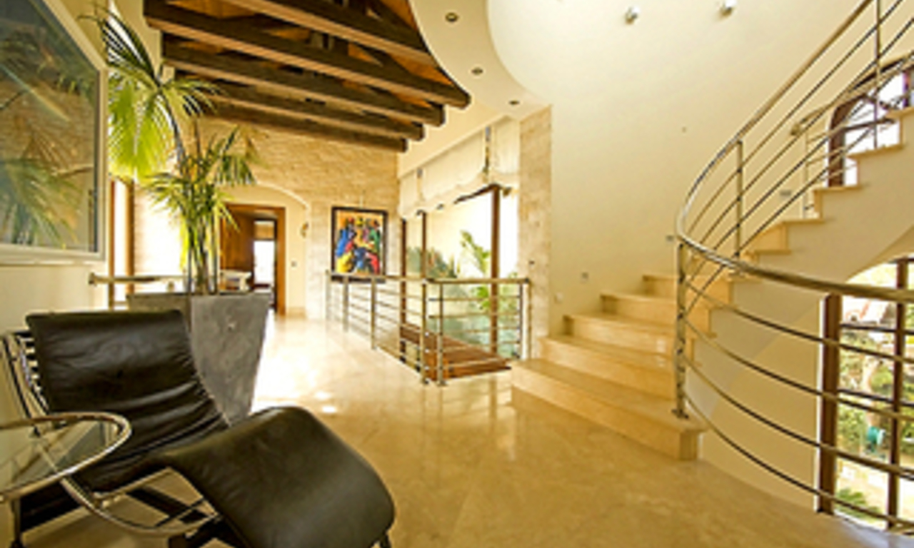 Villa de luxe près de la plage à vendre dans la zone de Los Monteros - Bahía de Marbella, Marbella Est 9
