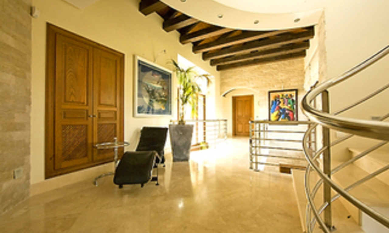 Villa de luxe près de la plage à vendre dans la zone de Los Monteros - Bahía de Marbella, Marbella Est 11