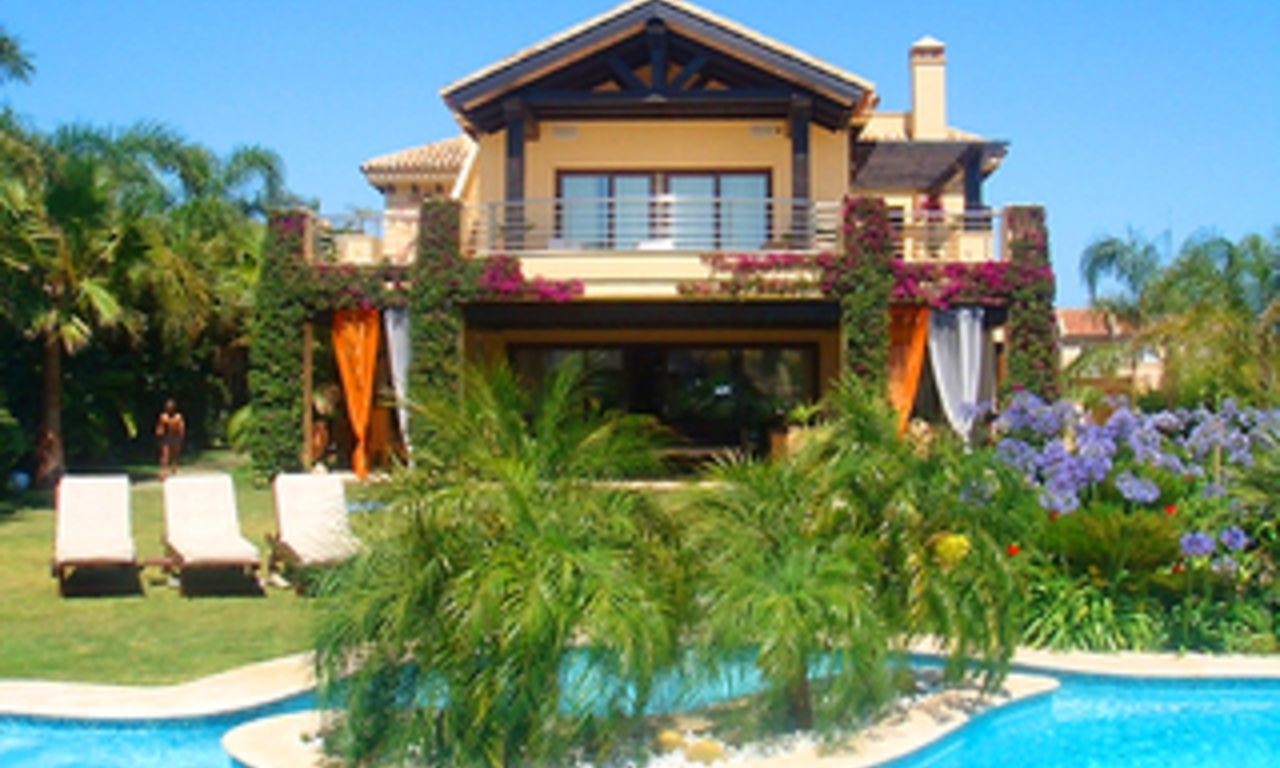 Villa de luxe près de la plage à vendre dans la zone de Los Monteros - Bahía de Marbella, Marbella Est 2