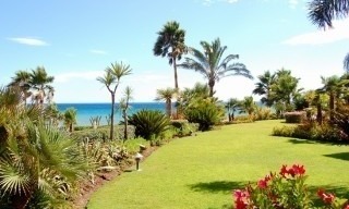 Appartement de luxe en première ligne de plage à vendre sur la nouvelle Mille d' Or entre Puerto Banús (Marbella) et le centre d' Estepona 3