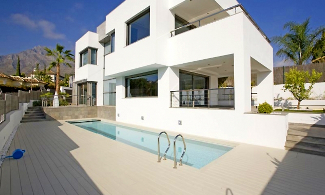 Nouvelle villa à vendre sur la Mille d' Or à Marbella 0