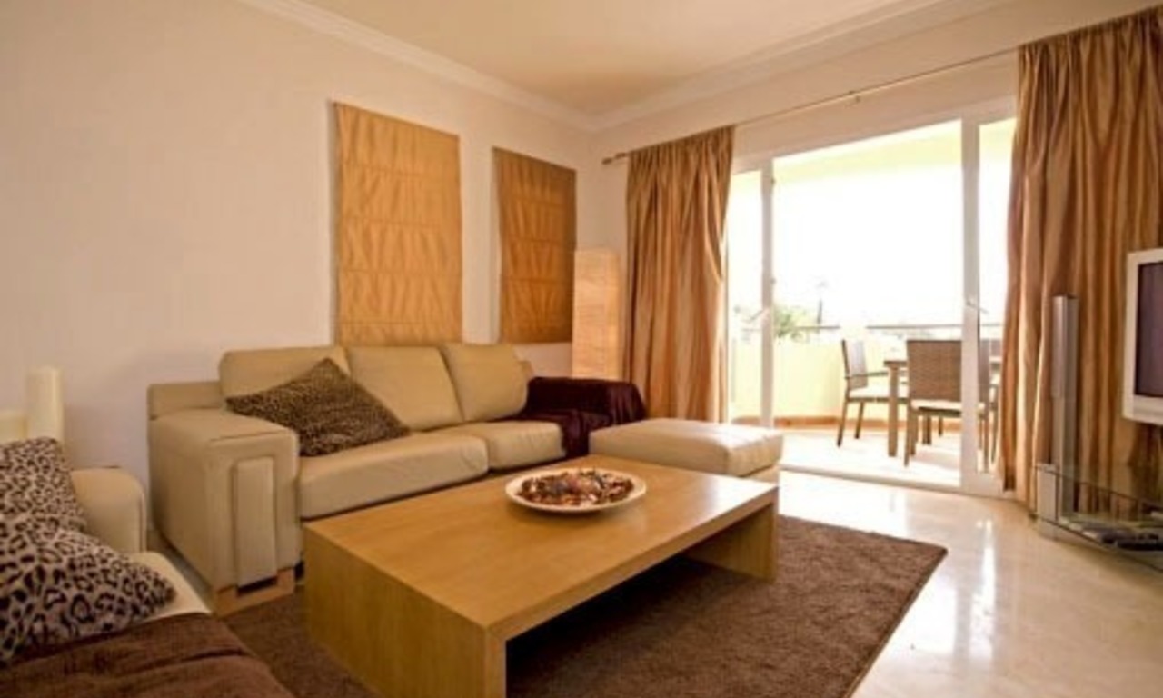 Grand appartement de luxe à vendre à Elviria - Marbella 4