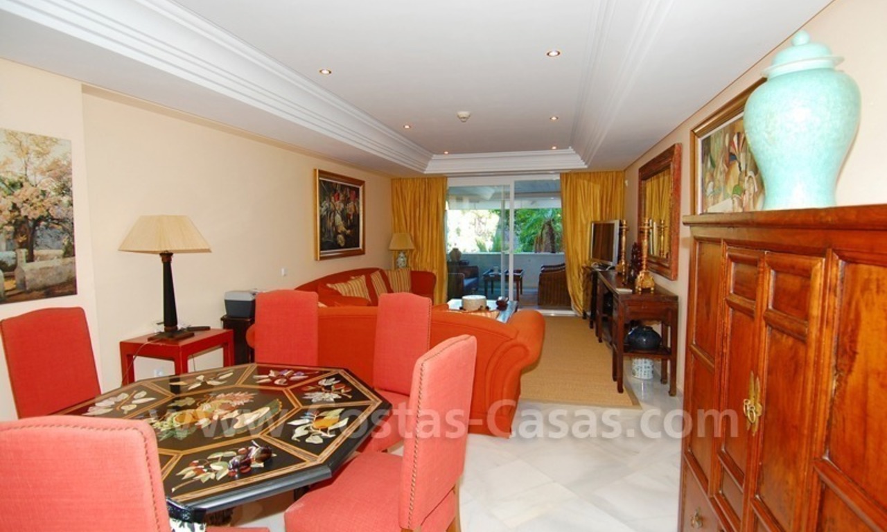 Appartement de luxe à vendre en première ligne de plage dans un complexe situé sur la Mille d' Or près de Marbella centre 8