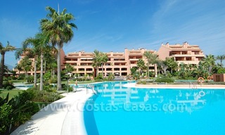 Appartement de luxe à vendre en première ligne de plage à Malibu, Puerto Banús, Marbella 1