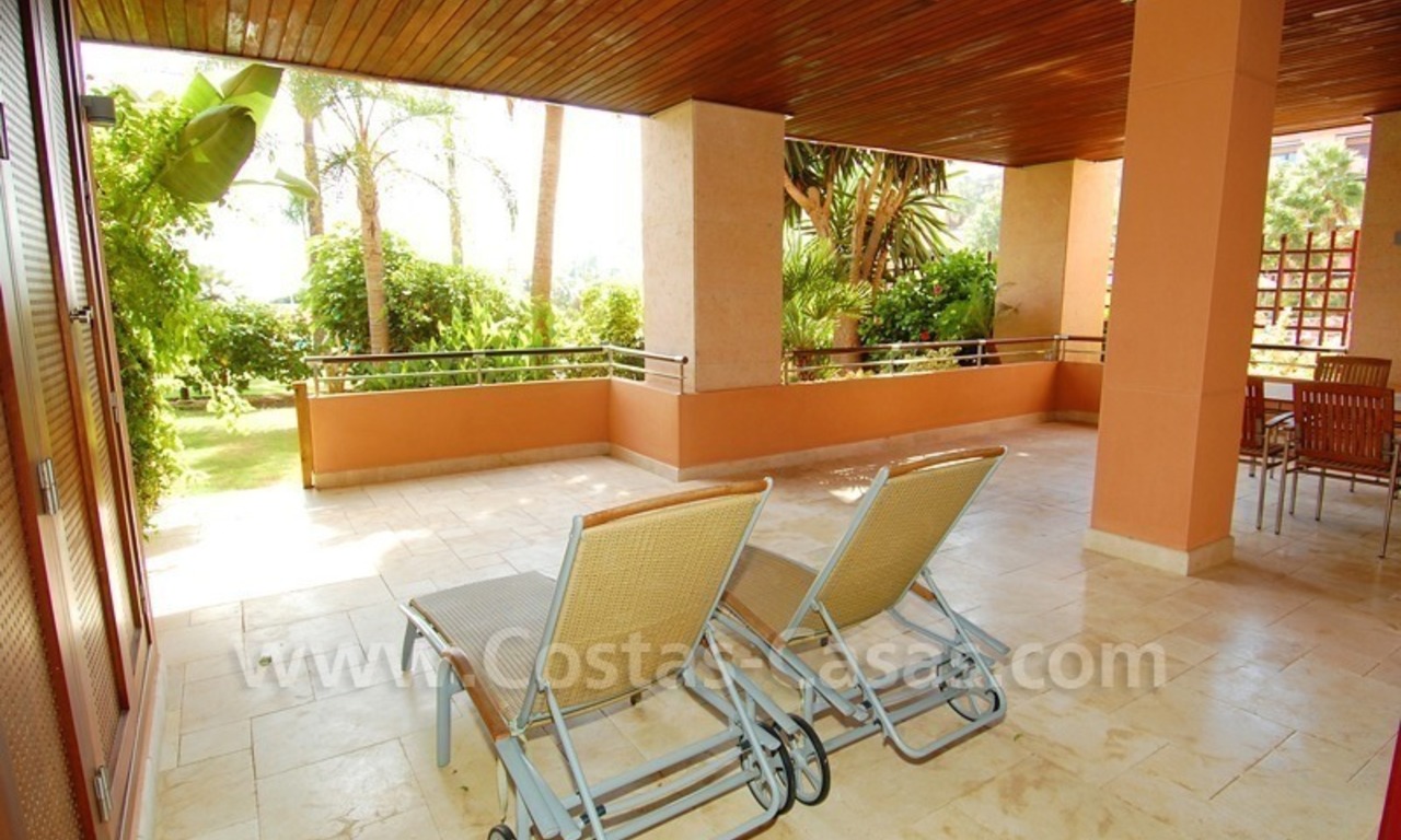 Appartement de luxe à vendre en première ligne de plage à Malibu, Puerto Banús, Marbella 9