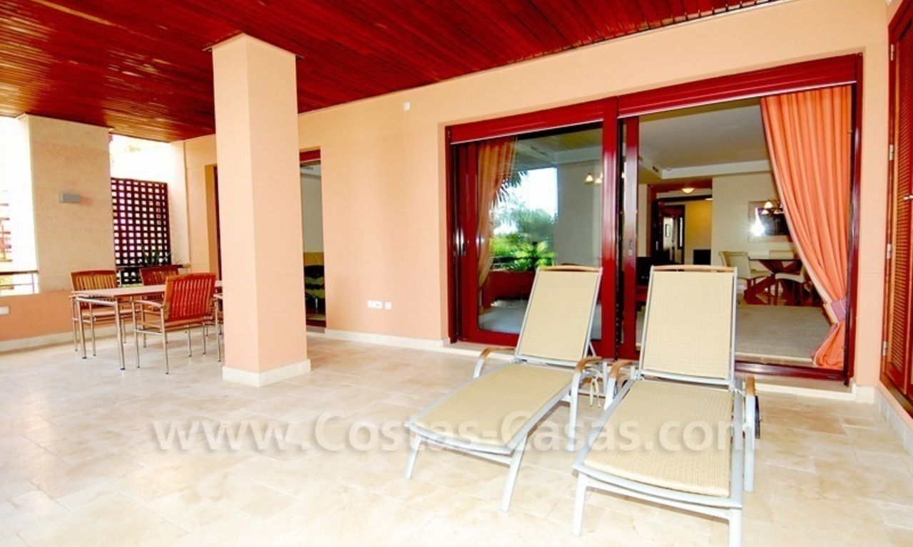 Appartement de luxe à vendre en première ligne de plage à Malibu, Puerto Banús, Marbella 10