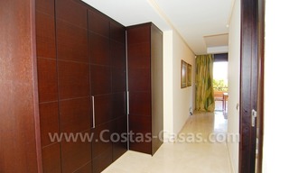 Appartement de luxe à vendre en première ligne de plage à Malibu, Puerto Banús, Marbella 22