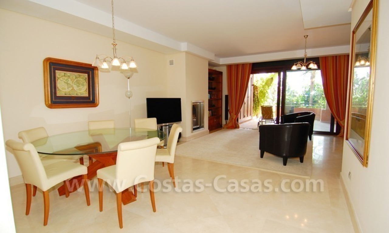 Appartement de luxe à vendre en première ligne de plage à Malibu, Puerto Banús, Marbella 15