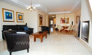 Appartement de luxe à vendre en première ligne de plage à Malibu, Puerto Banús, Marbella 17