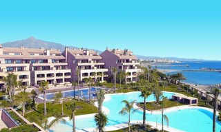 Penthouse de luxe en première ligne de plage à vendre à Malibu, Puerto Banús, Marbella 1
