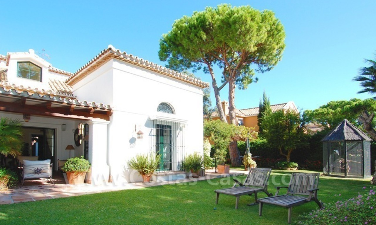 Villa de plage à vendre sur la nouvelle Mille d' Or entre Marbella et Estepona 2