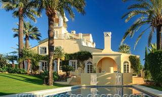 Chateau classique de style mansion villa à vendre dans Nueva Andalucía, Marbella 22655 
