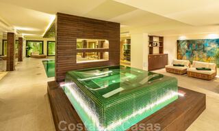Large mansion moderne de style provençale à vendre sur la Mille d' Or à Marbella 36563 
