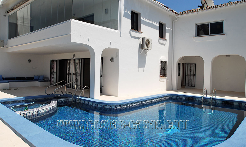 Villa renovée à vendre à Benahavis - Marbella avec vue sur mer 28728