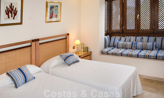 À vendre à Puerto Banús, Marbella: Penthouse appartement de plage luxueux 22479 