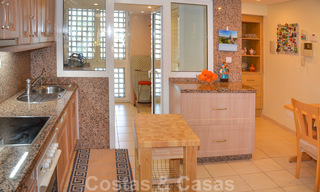 À vendre à Puerto Banús, Marbella: Penthouse appartement de plage luxueux 22491 