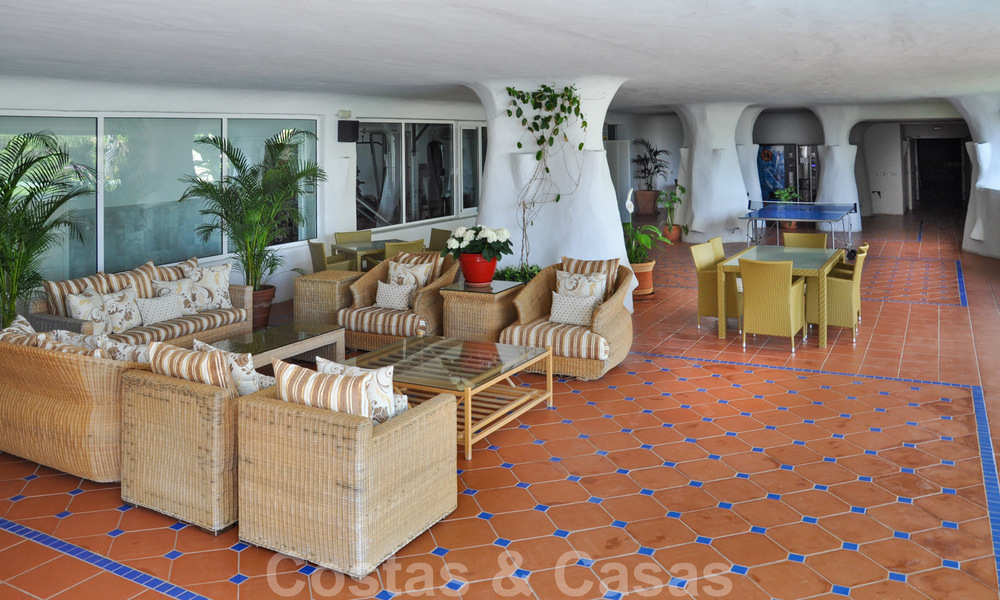 À vendre à Puerto Banús, Marbella: Penthouse appartement de plage luxueux 22496